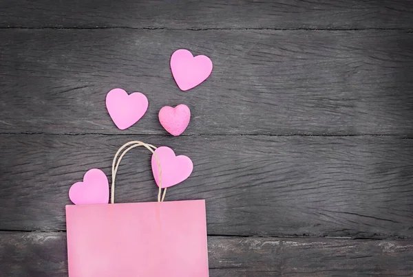 Συσκευασία Δώρου Καρδιά Ξύλινο Φόντο Ροζ Τσάντα Ροζ Καρδιά Αντίγραφο — Φωτογραφία Αρχείου