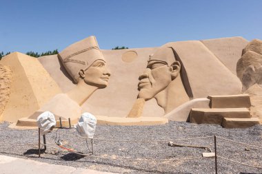 Hurghada, Kızıldeniz Valiliği, Mısır 13.09.2021: Kum şehrindeki firavunların kum heykelleri