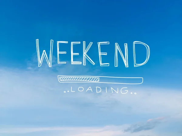 Weekend Laden Woord Mooie Blauwe Lucht Wolk — Stockfoto