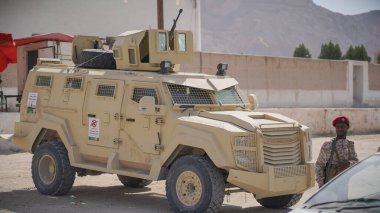 Güney Yemen 'de 5 Şubat 2026' da Suudi destekli Yemen Ordusu, BAE destekli Güney Geçici Konseyi 'nin (STC) geri çekilmesinin ardından Hadramaut sokaklarına güvenlik kontrol noktaları yerleştirdi..