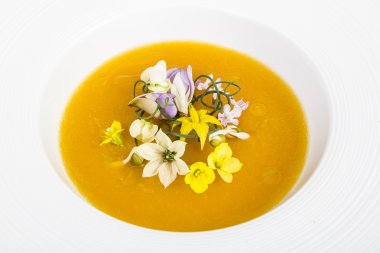 Balkabağı çorbası.