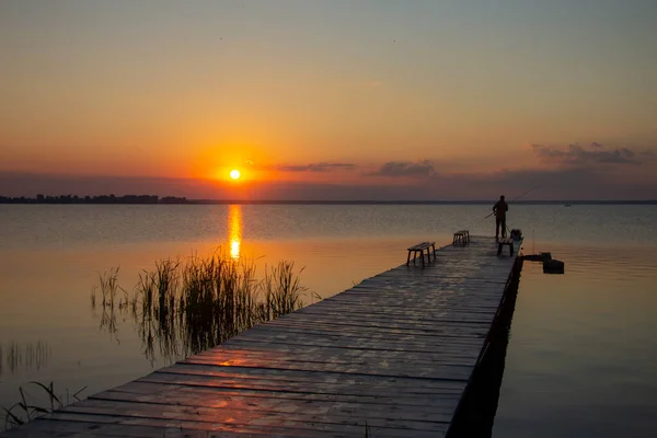 Pesca Com Uma Vara Giratória Amanhecer Sol Nascente — Fotografia de Stock