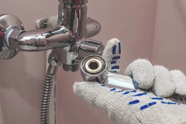 Installing Faucet Plumber Fixing Water Tap Men Hands Gloves Fixing — Stock Photo, Image