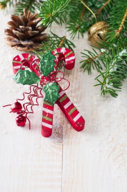 Oyuncaklar ve bells Noel kompozisyonu. Seçici odak.