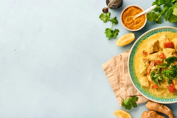 Kyckling Tikka Masala Traditionella Indiska Köket Curry Och Ingredienser Mörk — Stockfoto