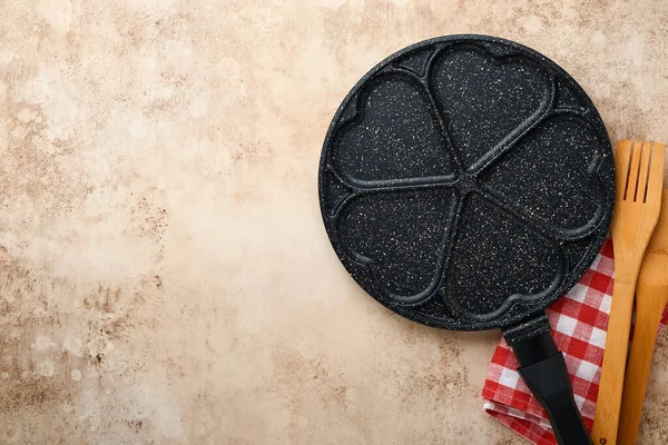 Boş Kızartma Tavası Siyah Tava Krepleri Pişirmek Için Taş Kaplamalı — Stok fotoğraf