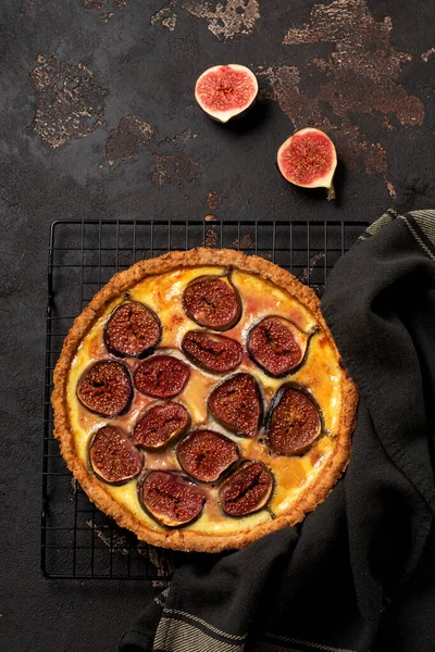 Homemade Quiche Tart Figs Cream Cheese Honey Dark Brown Background — Stock Photo, Image