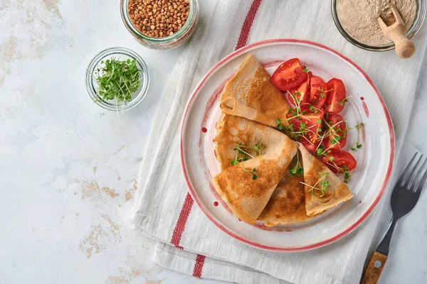 Pila Panqueques Harina Trigo Sarraceno Sin Gluten Con Tomates Cherry —  Fotos de Stock