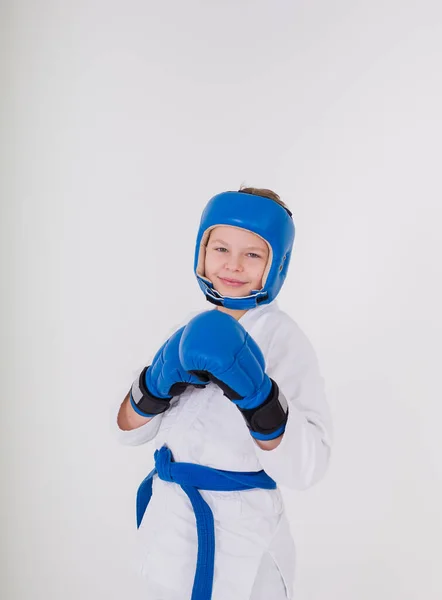 유니폼을 텍스트를 공간이 헬멧을 글러브를 어린이를 계엄령 — 스톡 사진