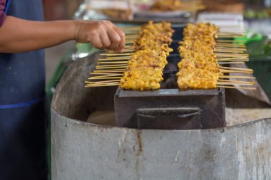 Izgara domuz eti lezzetli, yemek kolay