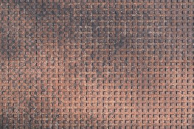 Paslı duvardaki boyayı soyuyordum. Tasarım, şablon, kapak, üst üste bindirme dokusu, arkaplan ve diğer için boş, eski çelik arka planın yüzeyi.