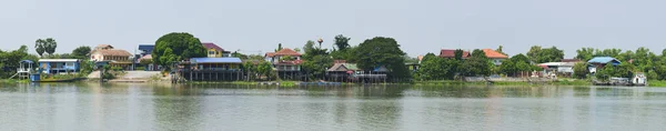 Riverside Communities Traveling Route Thailand — 图库照片