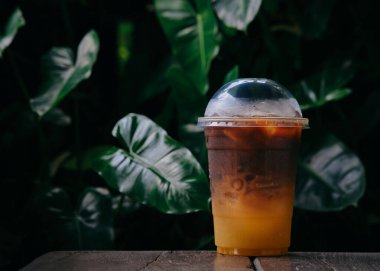 Kahve portakal kokteyli koyu meyve suyu tarifi sonbahar içeceği kahvaltısı..