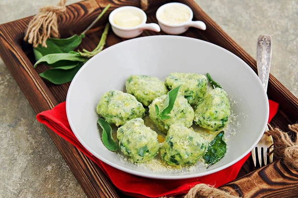 Ricotta Spinach Gnocchi Dumplings Parmesan Cheese Sage Butter Gray Plate — Stock Photo, Image