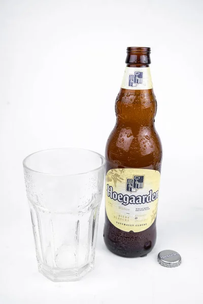 Glass Bottle Hoegaarden White Unfiltered Beer Isolated White Kiev Ukraine — Stock Photo, Image