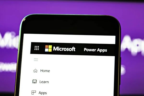 Microsoft Power Apps temalı editör fotoğrafı. The Microsoft Power Apps ile ilgili haberler için illüstrasyon fotoğrafı - özel uygulamalar için düşük kodlu geliştirme platformu