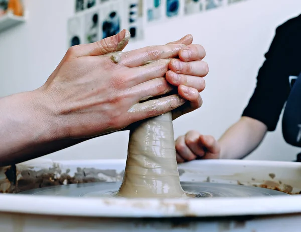 Beautiful Female Hands Potter Wheel Sculpt Clay Pottery Workshop Traditional — Stock Photo, Image