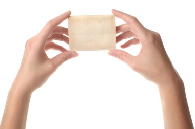 boş kağıt tutan el