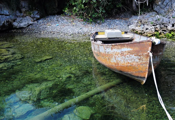 Bateau de vieille rangée — Photo