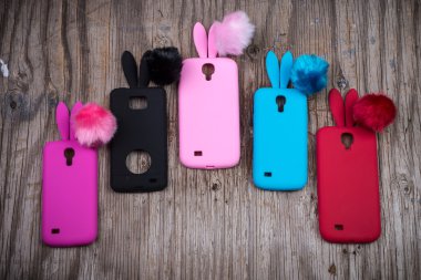 hareket eden telefon kapakları