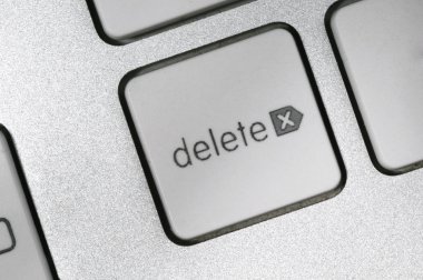 DELETE tuşuna kapat