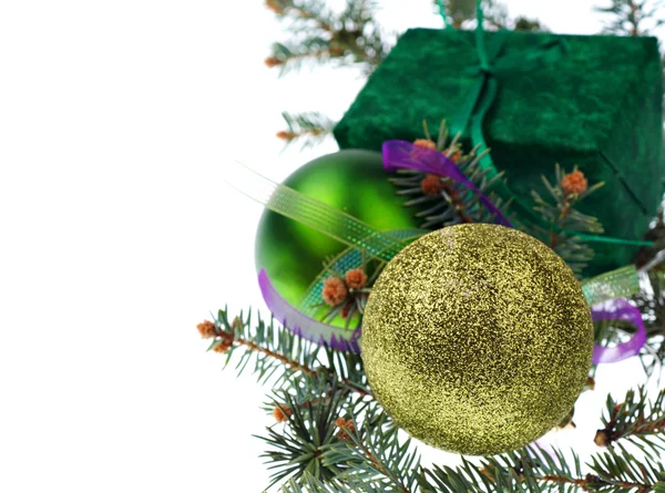 Prezent na Boże Narodzenie zielony — Zdjęcie stockowe