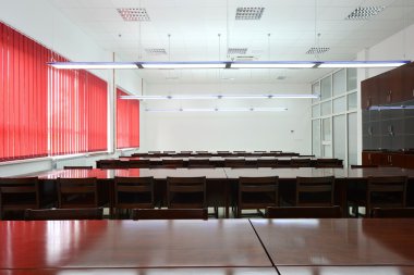 Üniversite boş sınıfta