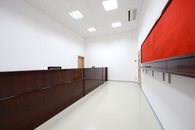 Üniversite boş sınıfta