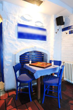 Yunan tavernası kavramı