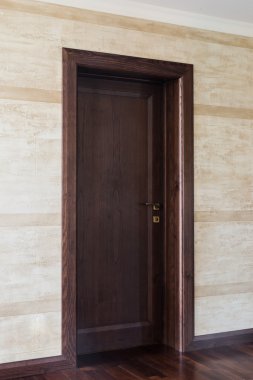 boş koridor içinde ev