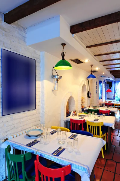 Yunan tavernası kavramı