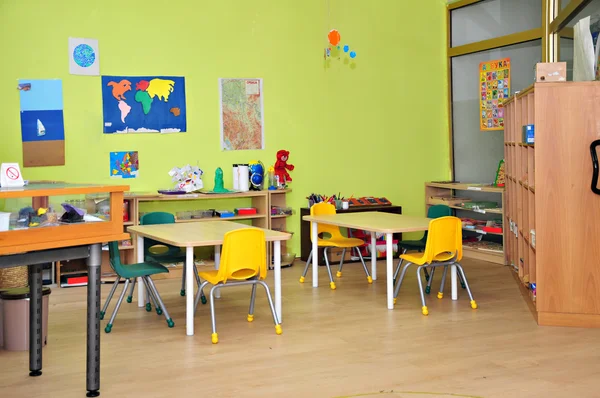 Детский сад Монтессори, класс дошкольного образования — стоковое фото