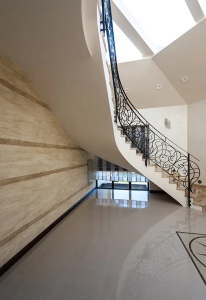 Treppe im modernen Interieur — Stockfoto