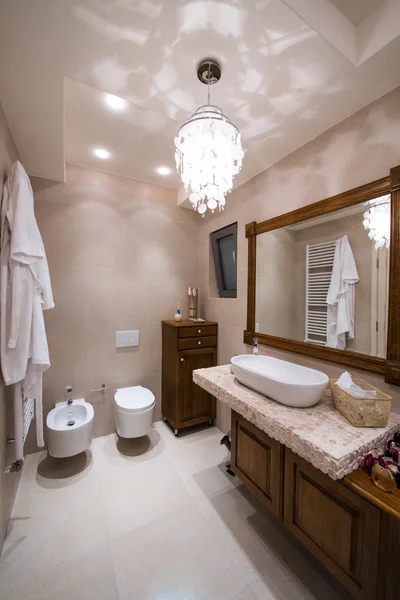 Interior del baño contemporáneo — Foto de Stock