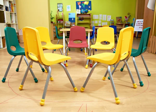 Scuola materna Montessori Aula dell'asilo — Foto Stock