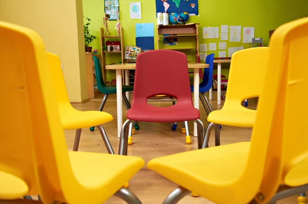 Jardim de infância Montessori Sala de aula pré-escolar — Fotografia de Stock