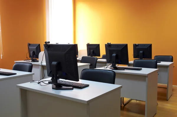 Computer classroom interior — Stock Photo, Image