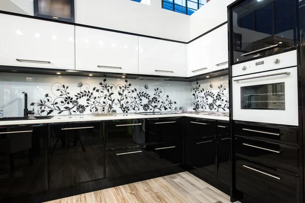 Schöne Küche Interieur lizenzfreie Stockbilder