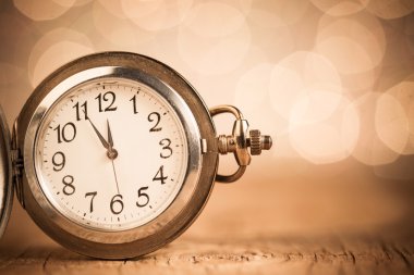 arka plan üzerinde yeni yıl saat