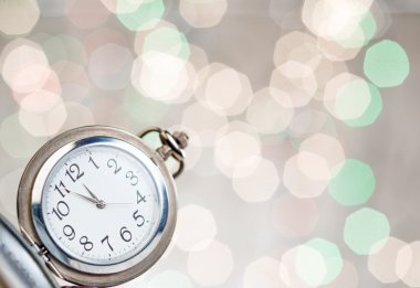 arka plan üzerinde yeni yıl saat