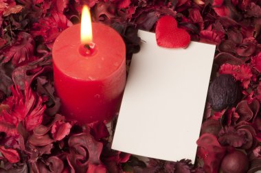 Etiket ile kırmızı mum