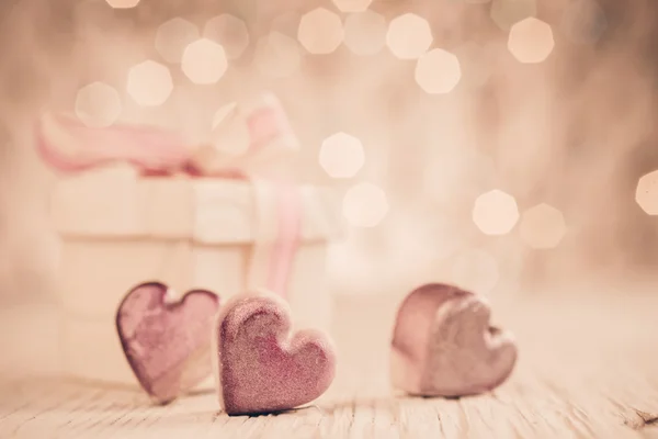 Hearts and gift box — Stock Photo, Image