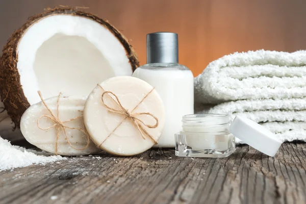 Bars of soap,coconut and face cream — Stock Photo, Image