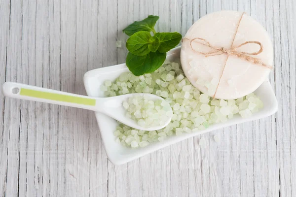 Natural bath salt and soap — Stock Photo, Image