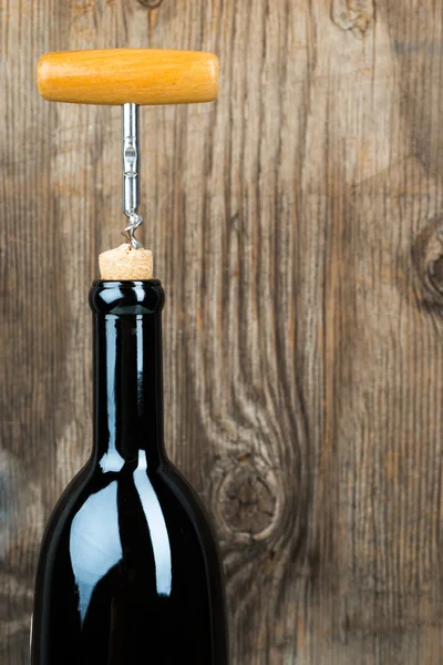 Opening bottle of wine — Stock Photo, Image