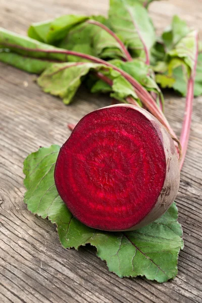 Raw fresh organic beets — Stock Photo, Image