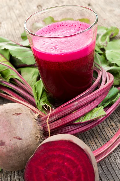 Fresh beetroot and beetroot juice — Stock Photo, Image