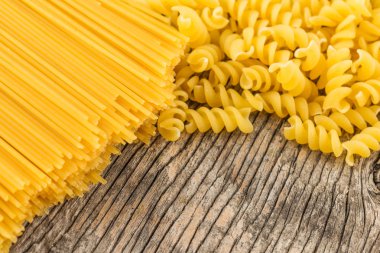 İtalyan çiğ makarna