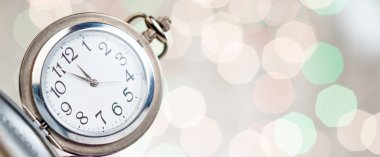 arka plan üzerinde yeni yıl saat