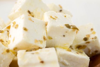 doğranmış beyaz peynir